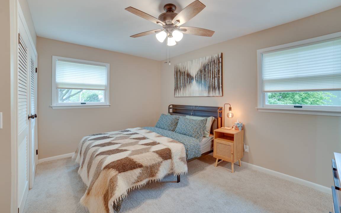 Photo of Bedroom in Urbana
