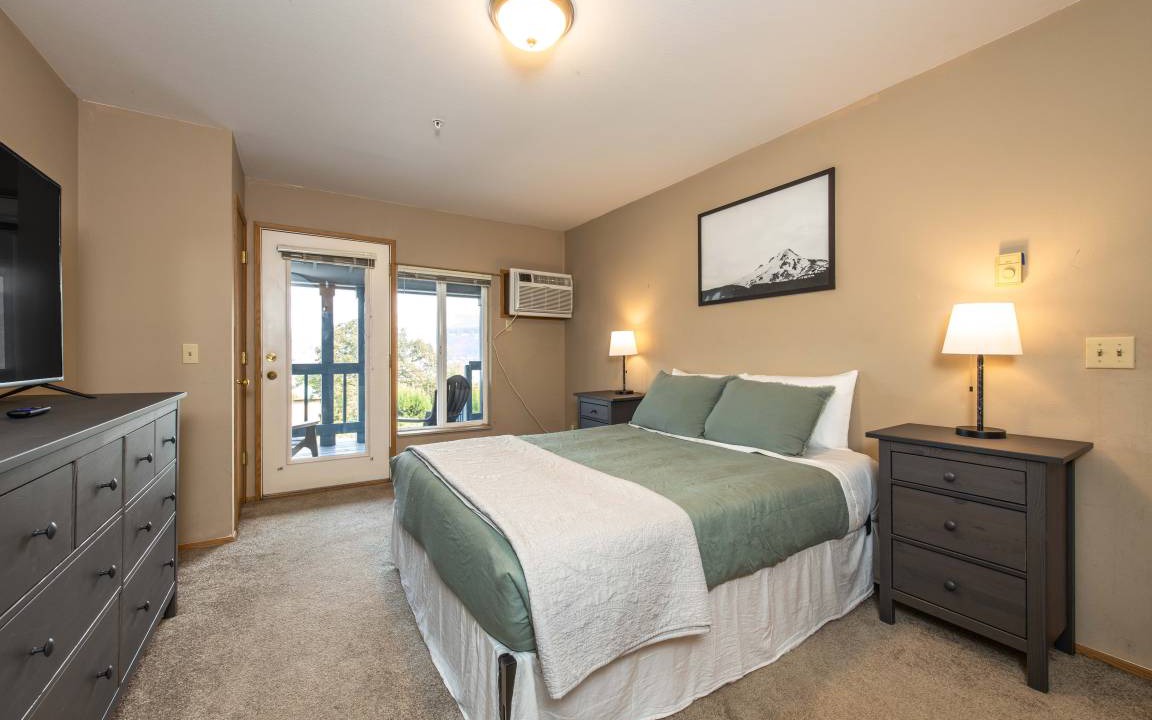 Photo of Bedroom in Romeoville