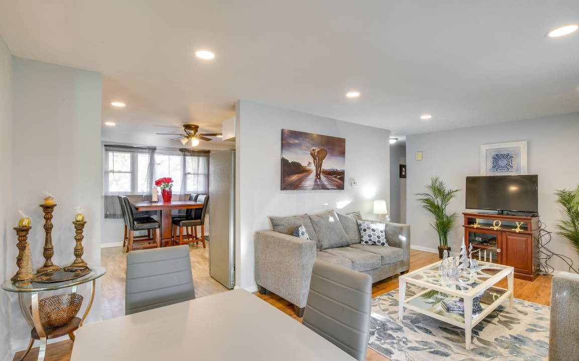 Photo of Livingroom in Country Club Hills