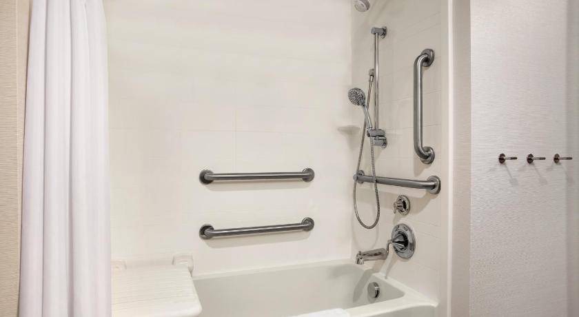 Photo of Bathroom in Minooka