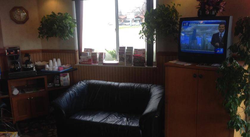Photo of Livingroom in Naperville