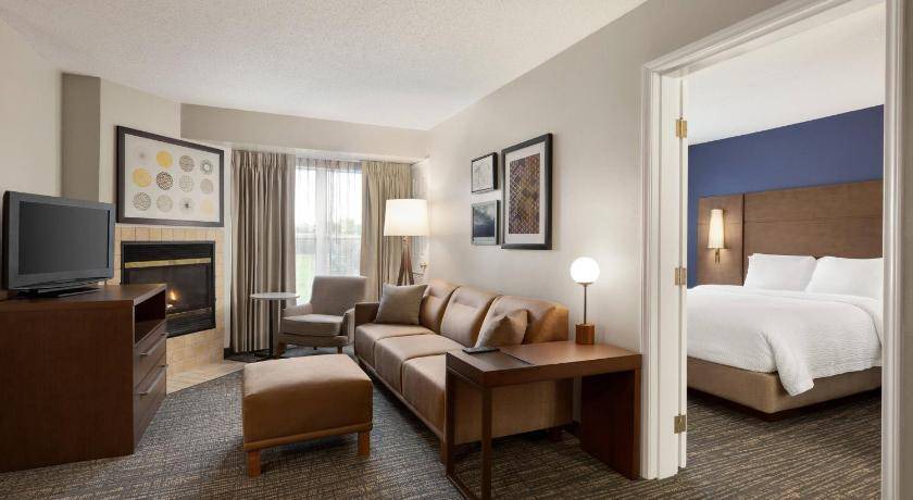 Photo of Bedroom in Bloomingdale