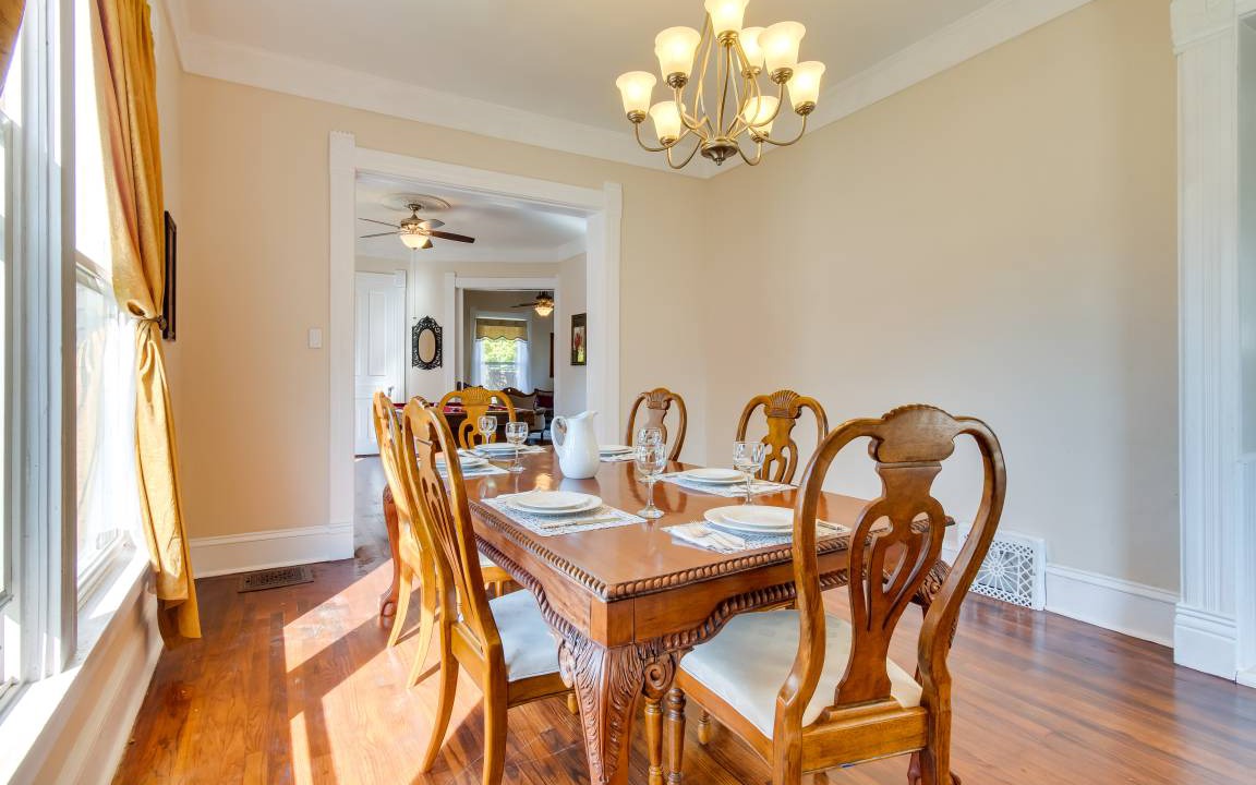 Photo of Livingroom in Charleston
