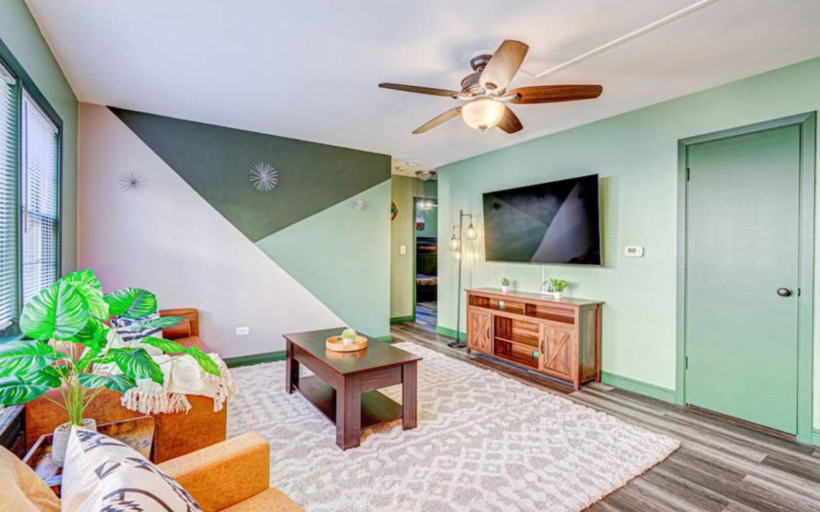 Photo of Livingroom in Elmwood Park