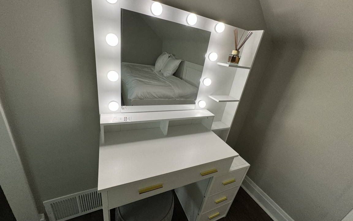 Photo of Bedroom in Des Plaines