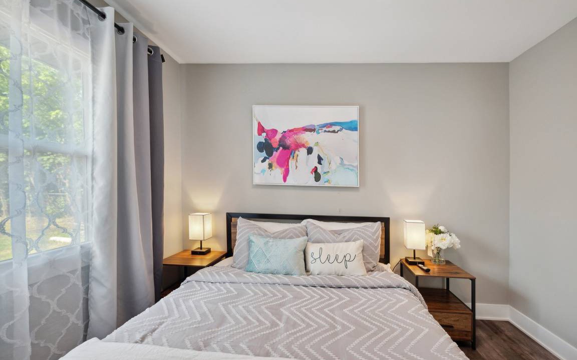 Photo of Bedroom in Glenview