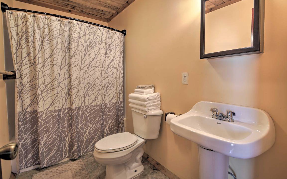 Photo of Bathroom in Carbondale