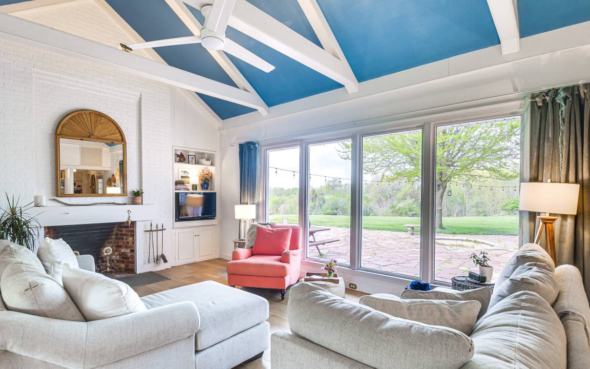 Photo of Livingroom in Knoxville
