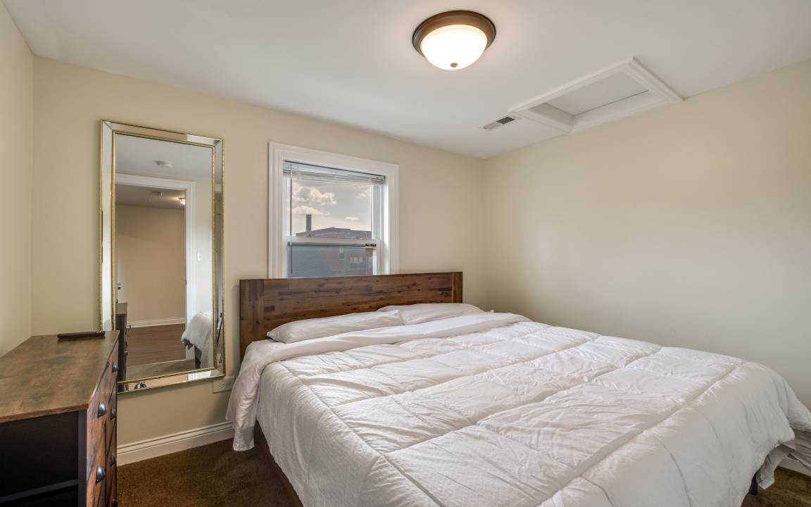 Photo of Bedroom in Blue Island