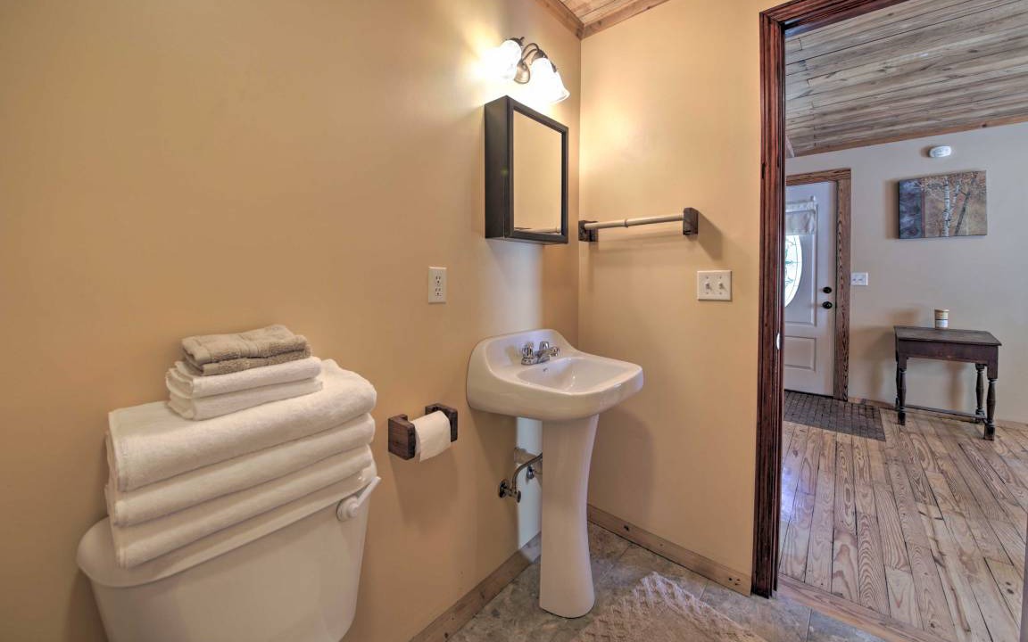Photo of Bathroom in Carbondale