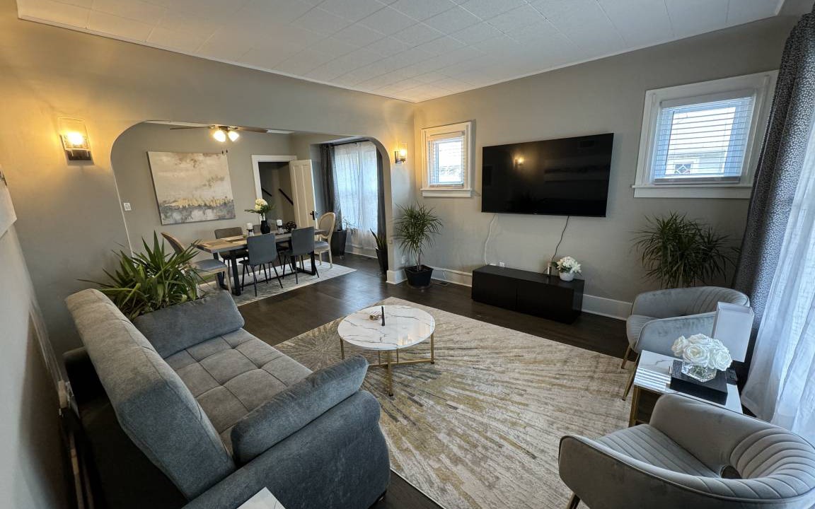 Photo of Livingroom in Des Plaines