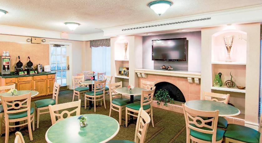 Photo of Kitchen in Arlington Heights