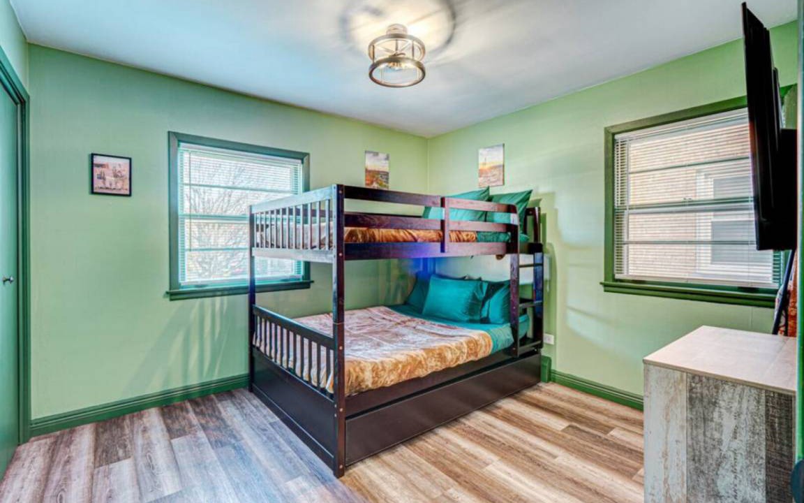 Photo of Bedroom in Elmwood Park