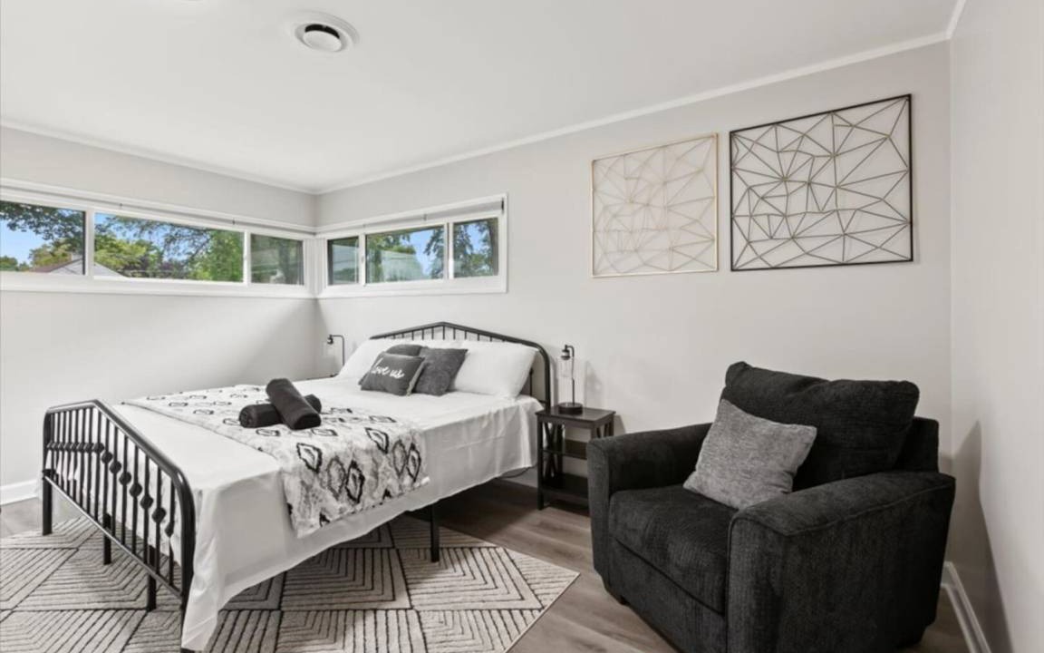 Photo of Bedroom in Forestview