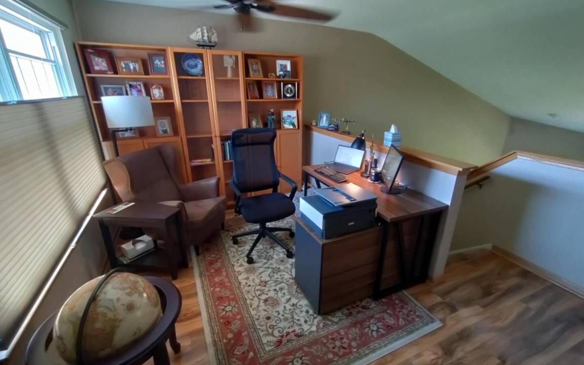 Photo of Livingroom in Algonquin