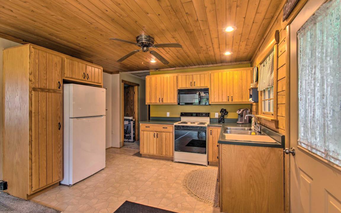 Photo of Kitchen in Camp Grove