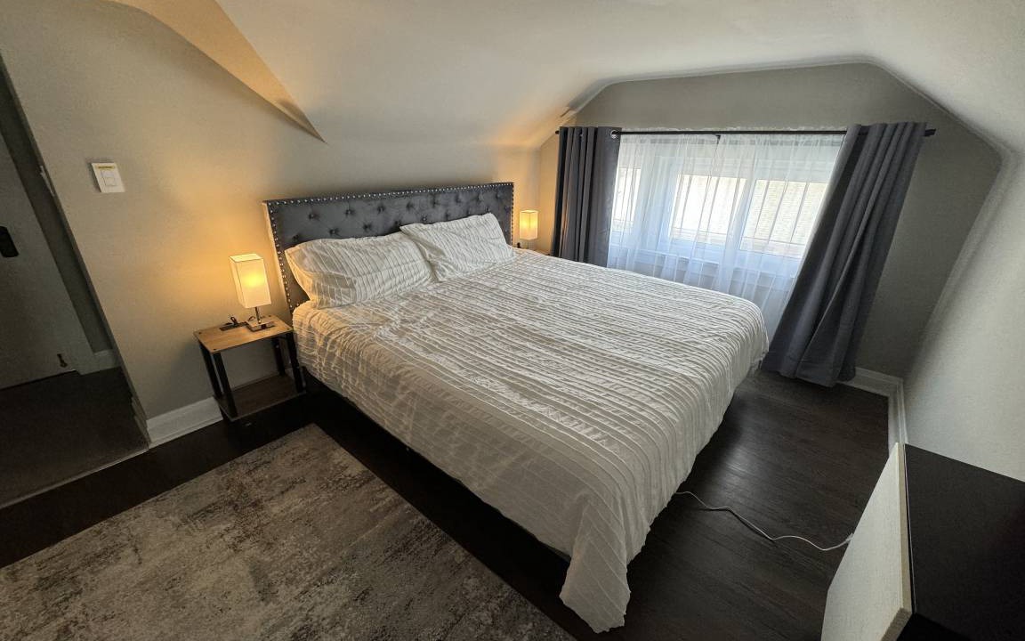 Photo of Bedroom in Des Plaines