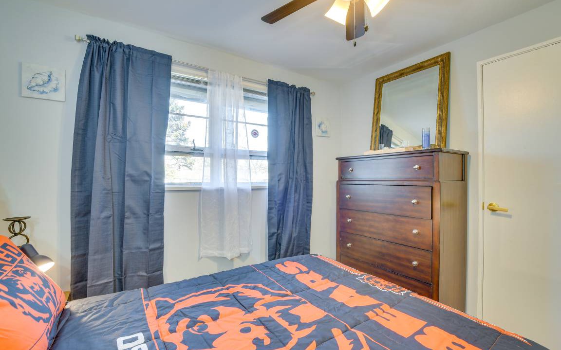 Photo of Bedroom in Country Club Hills