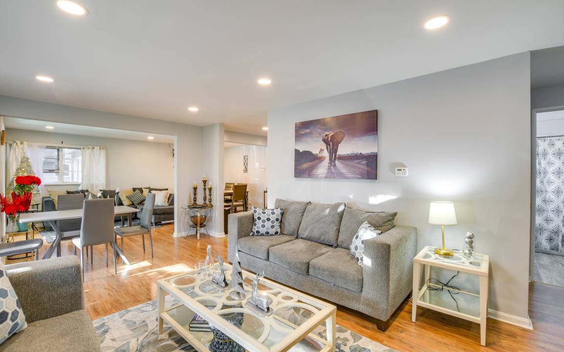 Photo of Livingroom in Country Club Hills
