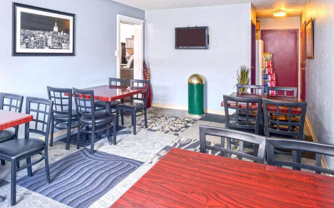 Photo of Livingroom in Benton
