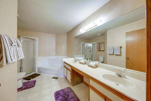 Photo of Bathroom in Bloomingdale