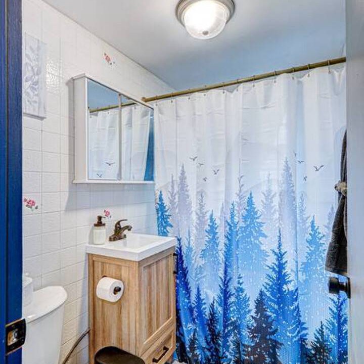 Photo of Bathroom in Elmwood Park