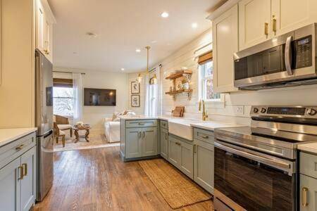 Photo of Kitchen in West Dundee