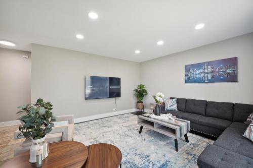 Photo of Livingroom in Glenview