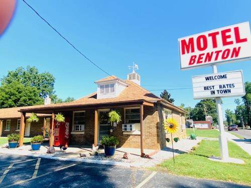 Photo of Others in Benton