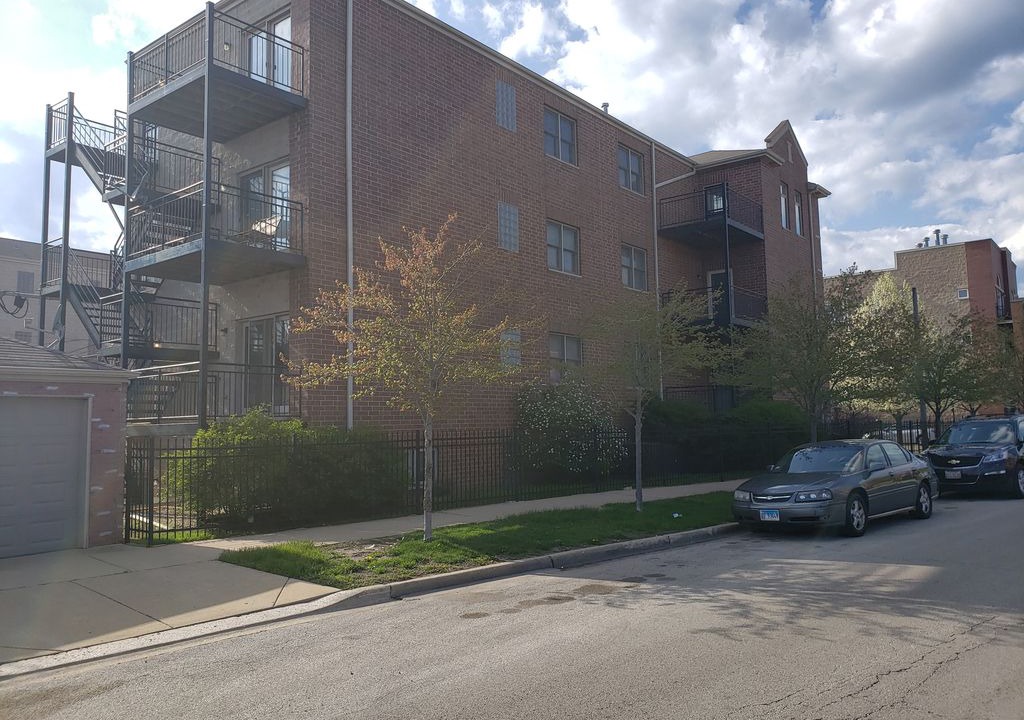 Photo of Buildings in Bronzeville