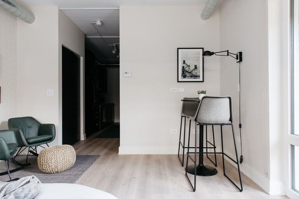 Photo of Livingroom in Lakeview