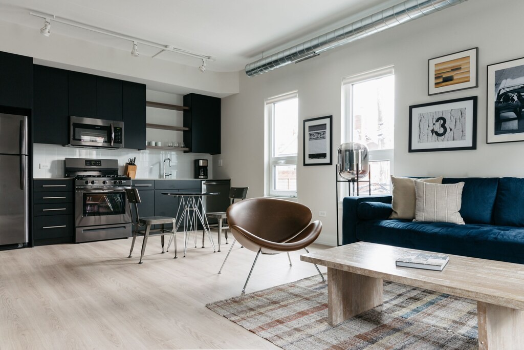 Photo of Livingroom in Lakeview