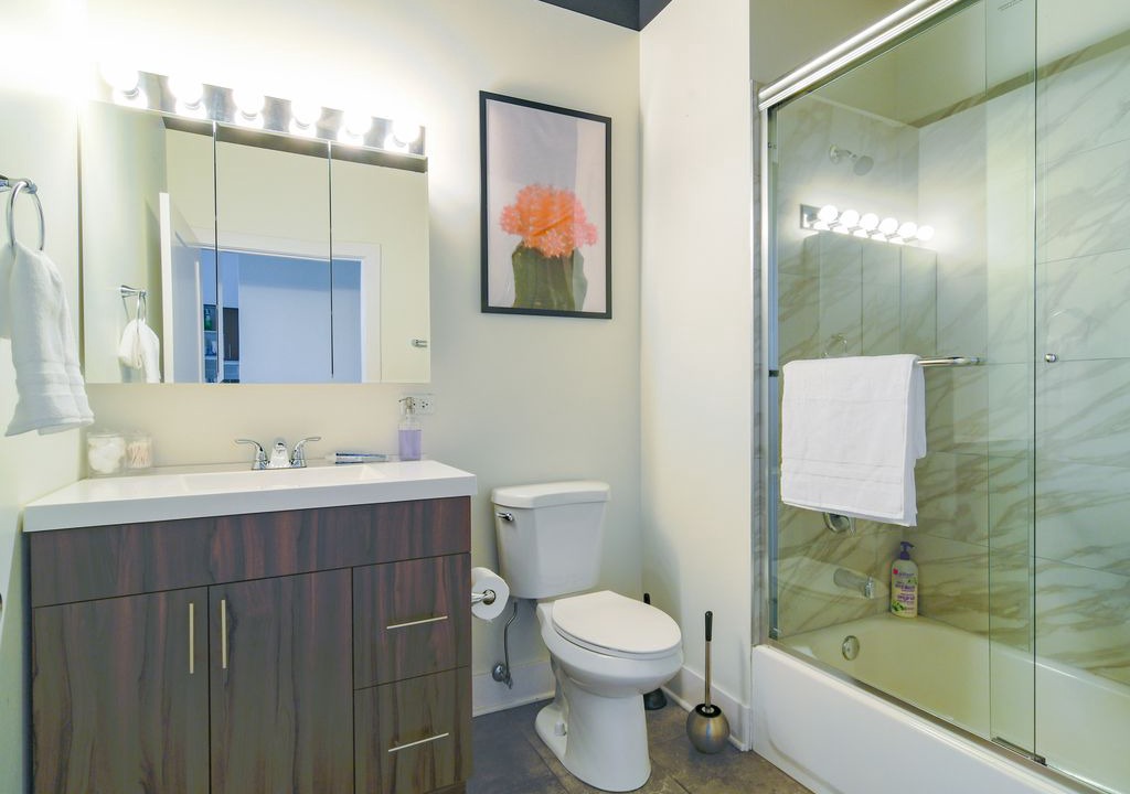Photo of Bathroom in Near South Side