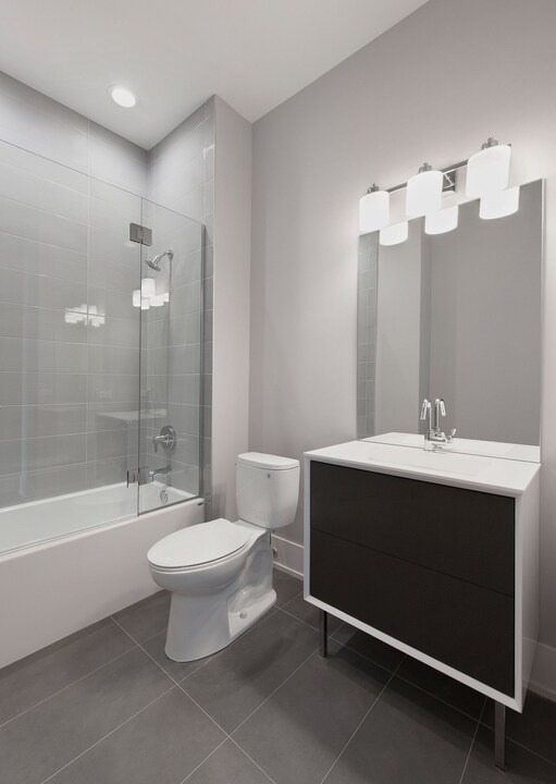 Photo of Bathroom in River North