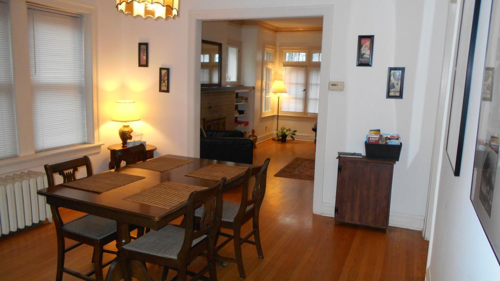 Photo of Livingroom in Oak Park