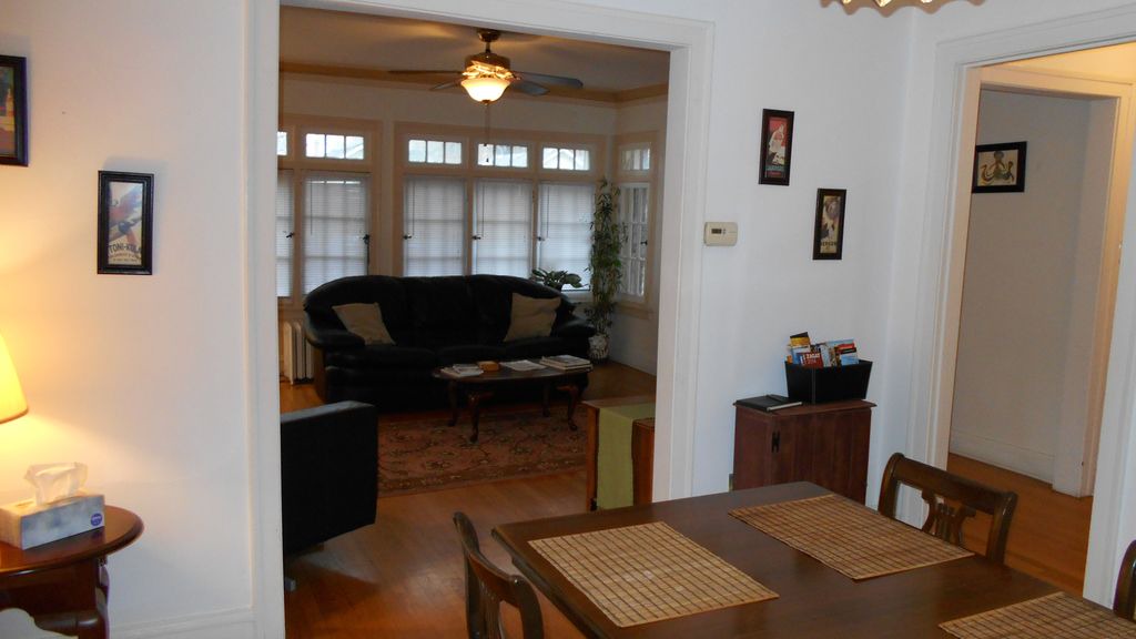 Photo of Livingroom in Oak Park
