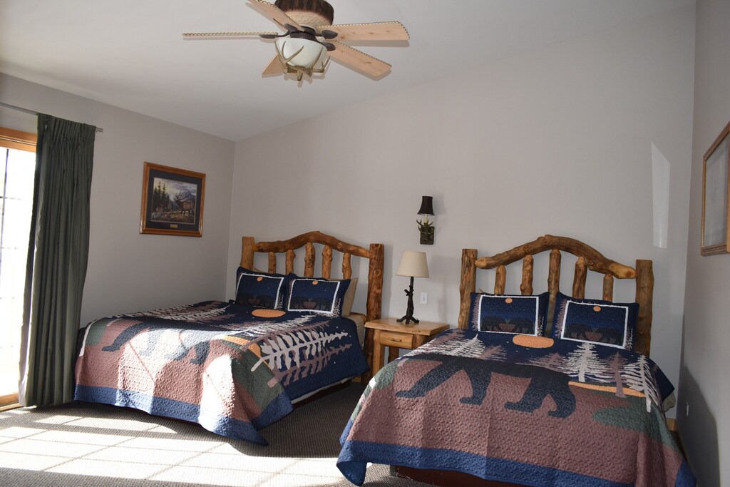 Photo of Bedroom in Oglesby