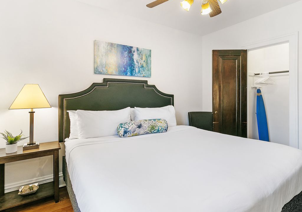 Photo of Bedroom in North Center