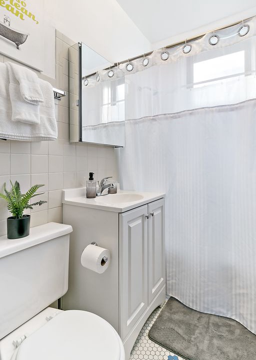 Photo of Bathroom in North Center