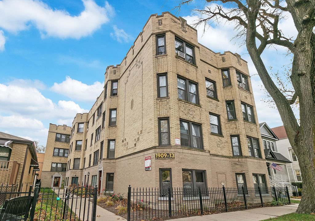Photo of Buildings in North Center