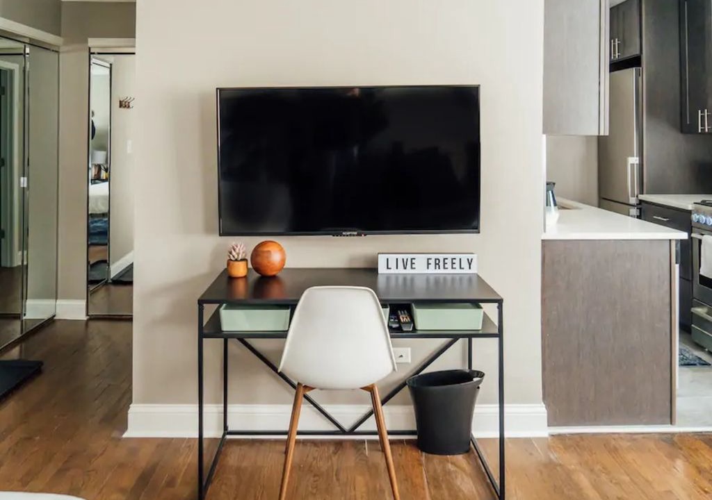Photo of Livingroom in Lake View East