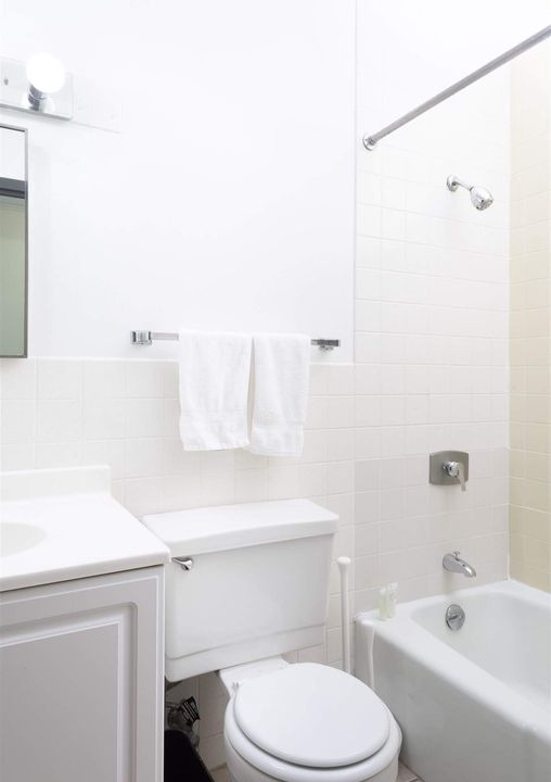 Photo of Bathroom in Ravenswood