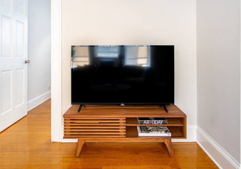 Photo of Livingroom in Ravenswood