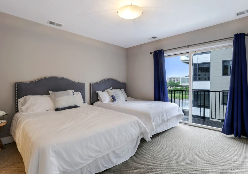 Photo of Bedroom in River North