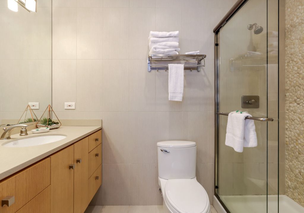 Photo of Bathroom in River North