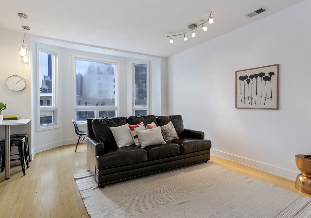 Photo of Livingroom in River North