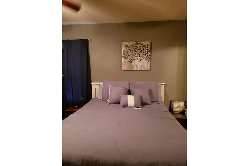 Photo of Bedroom in Huntsville