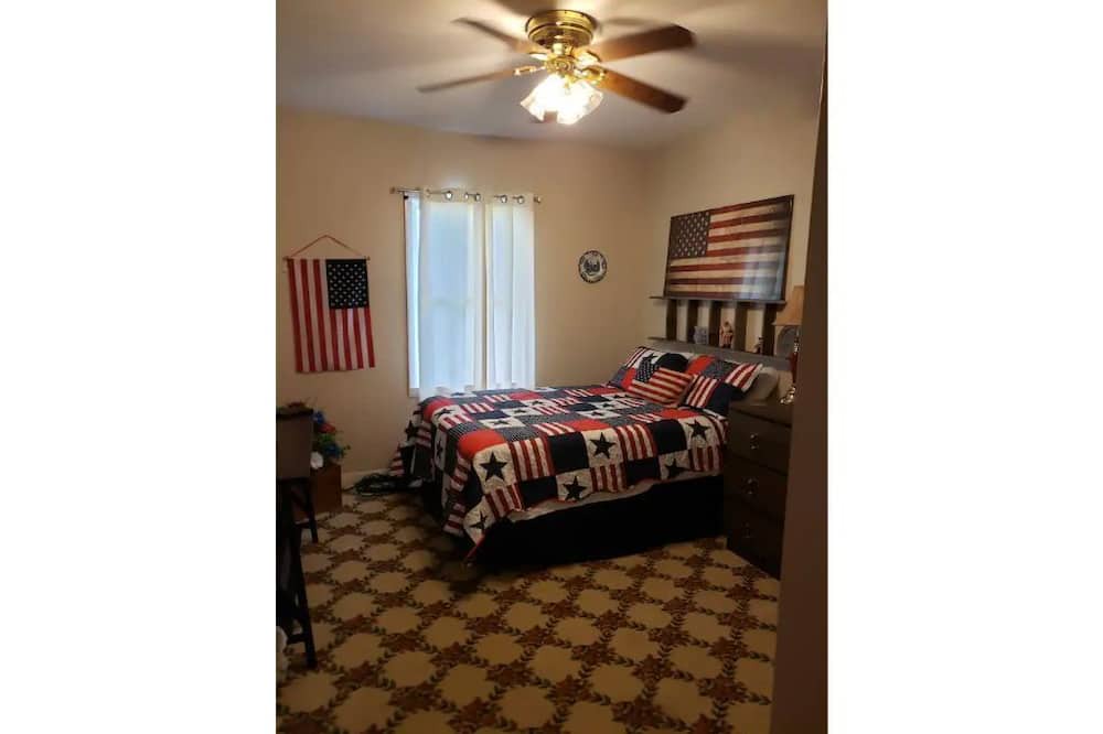 Photo of Bedroom in Huntsville