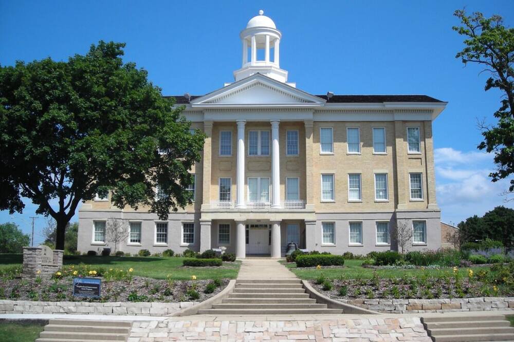 Photo of Others in West Dundee