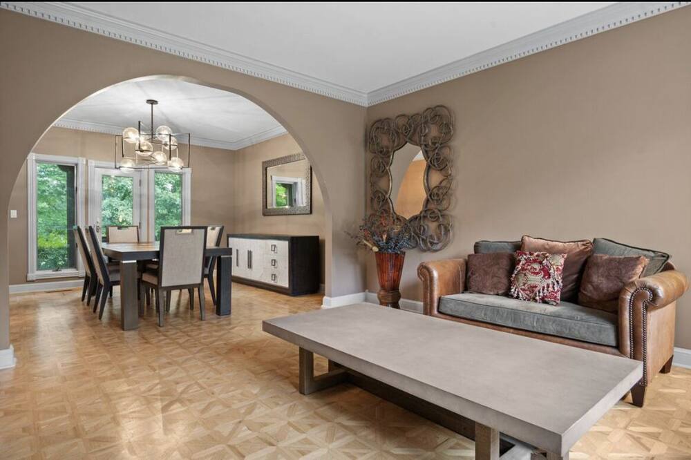 Photo of Livingroom in Bartlett